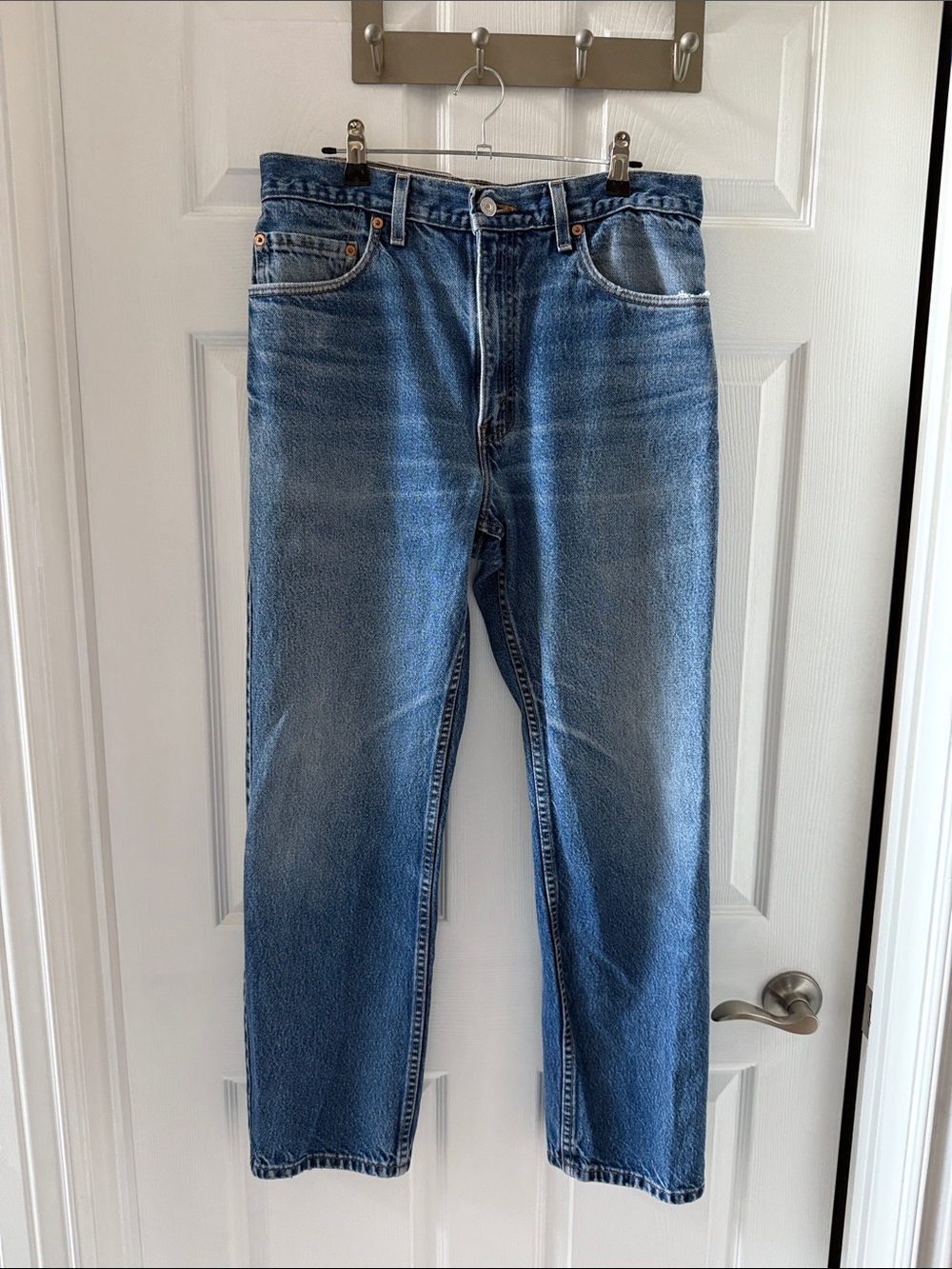 Classic Blue Levi’s 505 - Timeless Straight Fit